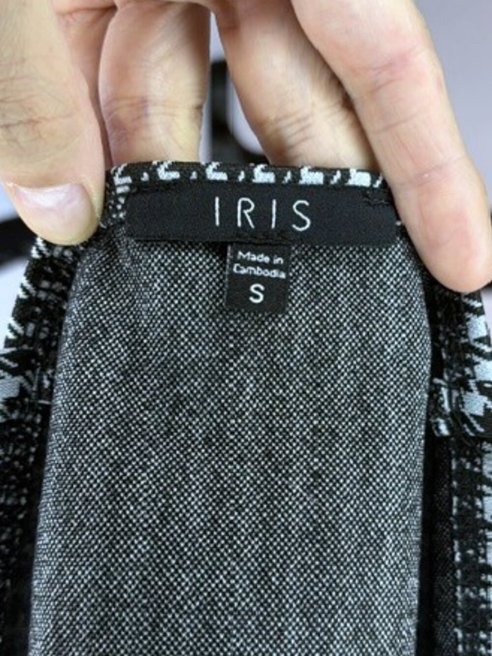 Iris - Picture 2 of 4